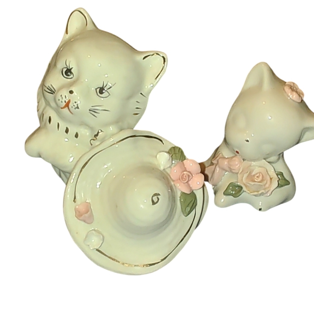 Kitschy Pastel Shabby Chic Grannycore Ceramic Cat Figurine Knickknacks